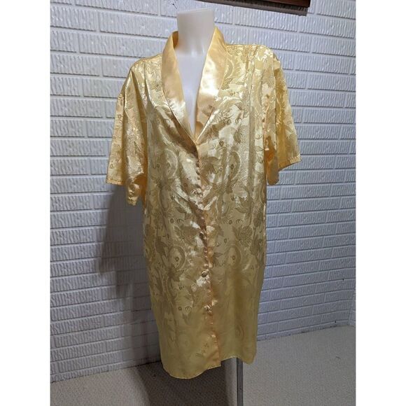 Kathryn Size 1X Yellow button front night gown - Picture 1 of 3